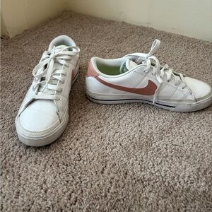 Nike White and Pink Sneakers Classic Design